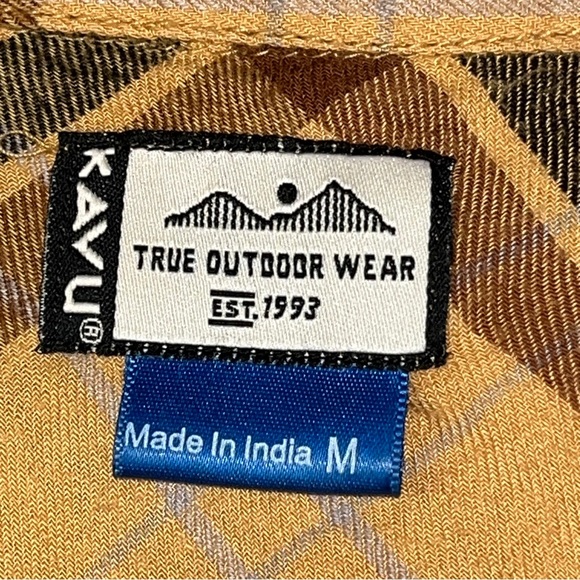 KAVU brown Tan Plaid 1/2 Button Flannel Shirt Big Front Pockets Tunic Cotton Med - Picture 3 of 13